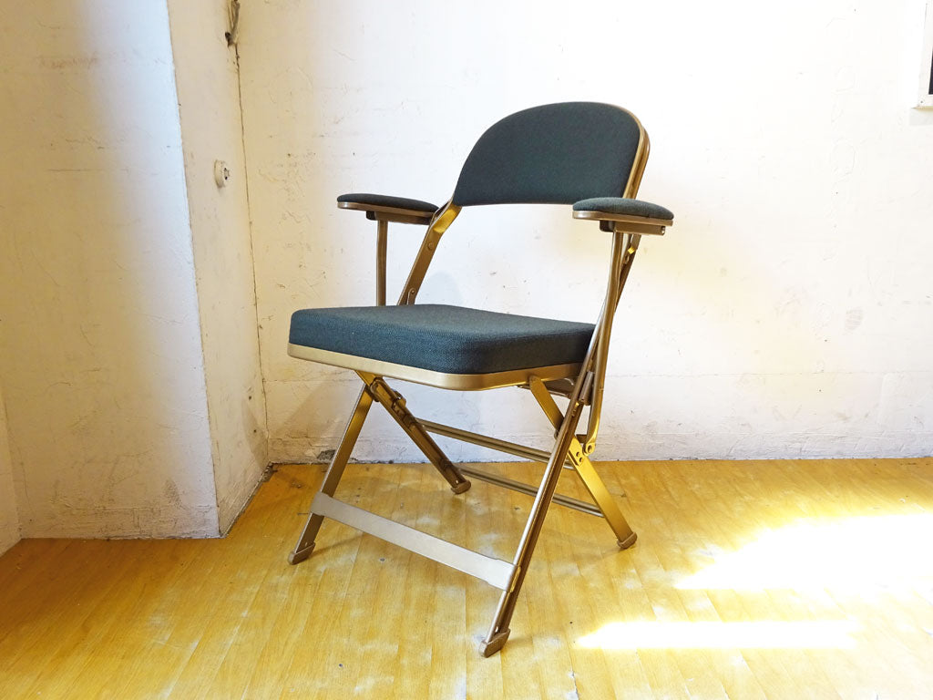 クラリン CLARIN フォールディングアームチェア FOLDING CHAIR WITH ARM フルクッション モスグリーン Moss –  TOKYO RECYCLE imption