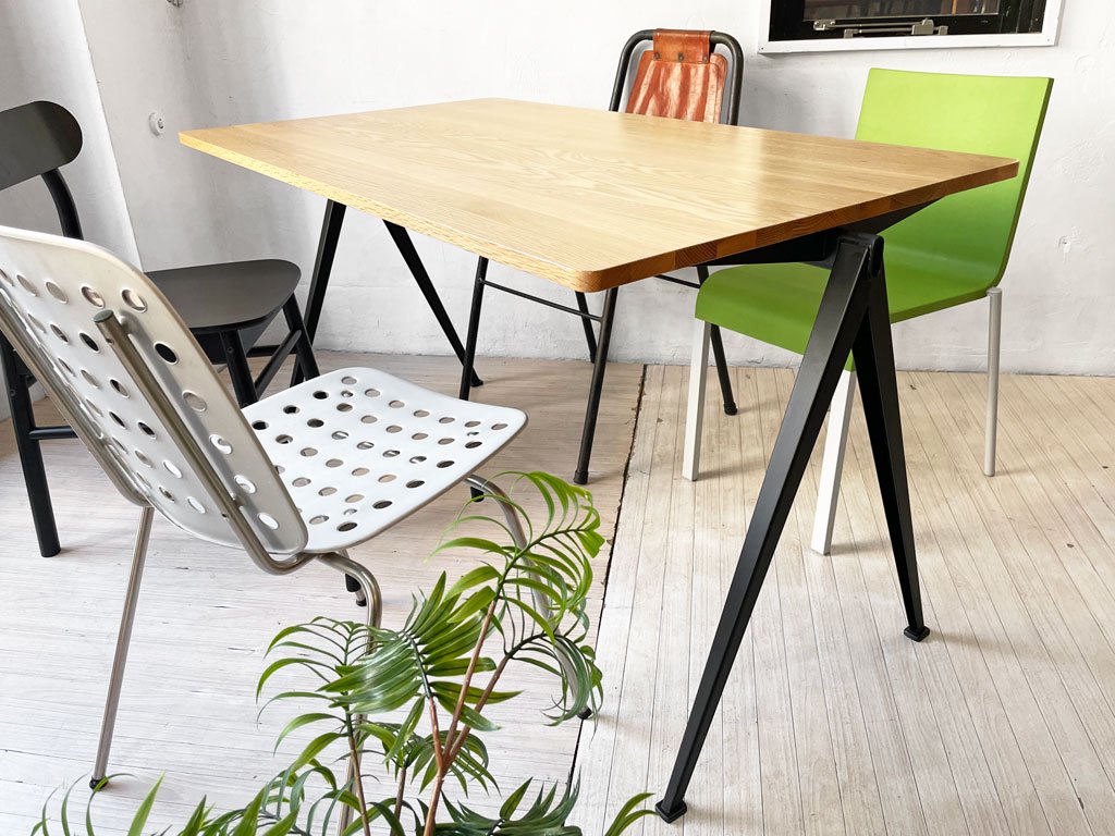 ヘイ HAY ピラミッドテーブル01 PYRAMID TABLE 01 オーク材 × スチール脚 コンパスレッグ ナチュラルモダン ～ダッチ –  TOKYO RECYCLE imption