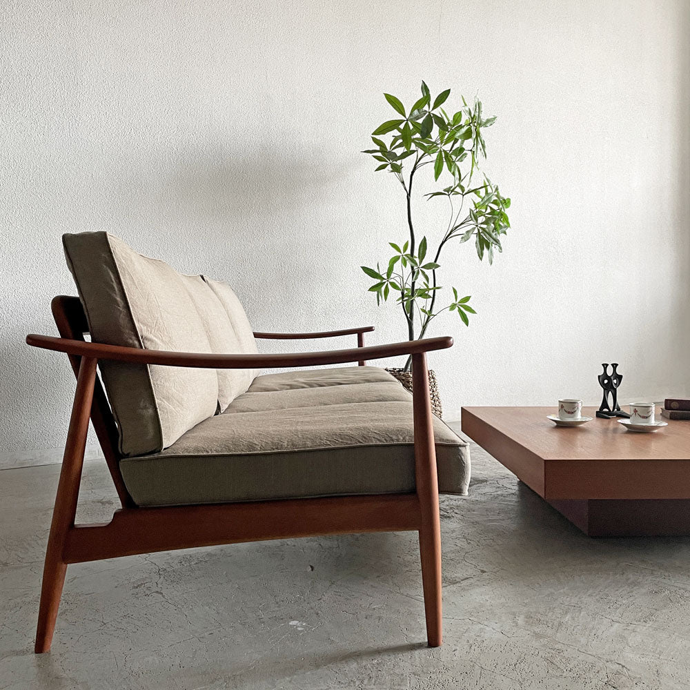 アクタス ACTUS エイチダブリューエフ H.W.F 3人掛けソファ マホガニー