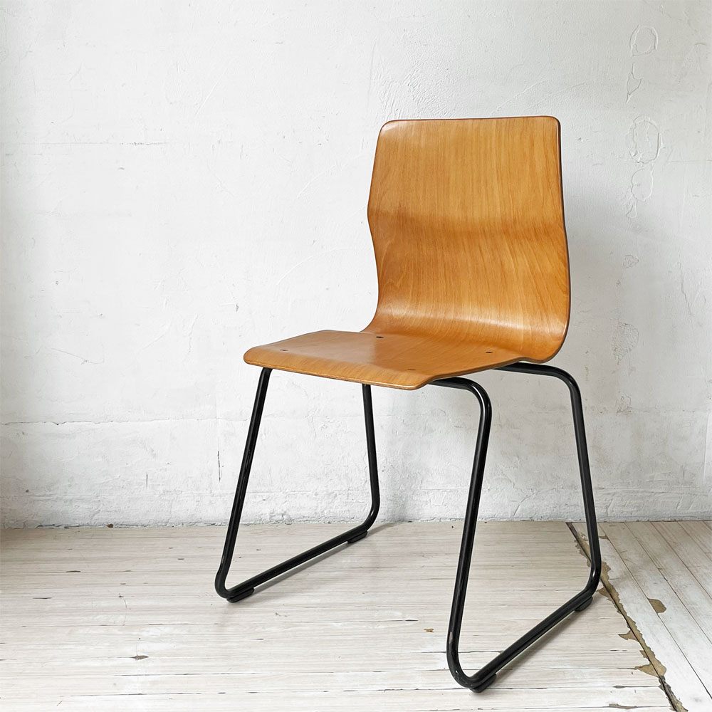 北欧家具パグホルツPAGHOLZビンテージチェアインダストリアル引取限定、 西ドイツ PAGHOLZ(パグホルツ)社のPAGWOOD(パグウッド)が使用