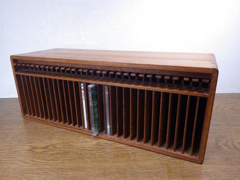 チーク材 ギミックCDラック チーク材に『 仕掛け 』あり。 【買取と