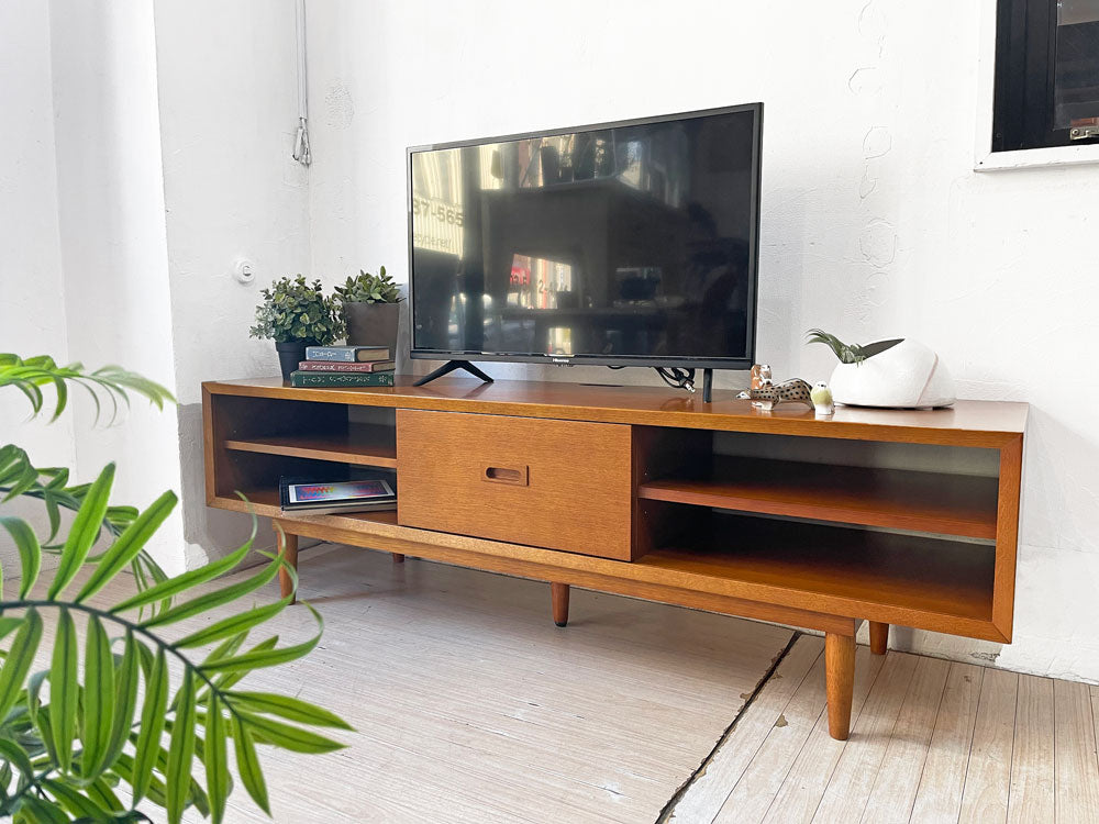 カリモク60 ローボード テレビ台 レトロ家具 幅180×奥行45×高さ80 決まりましたカリモク60 ローボード テレビ台 レトロ家具 幅180×奥行