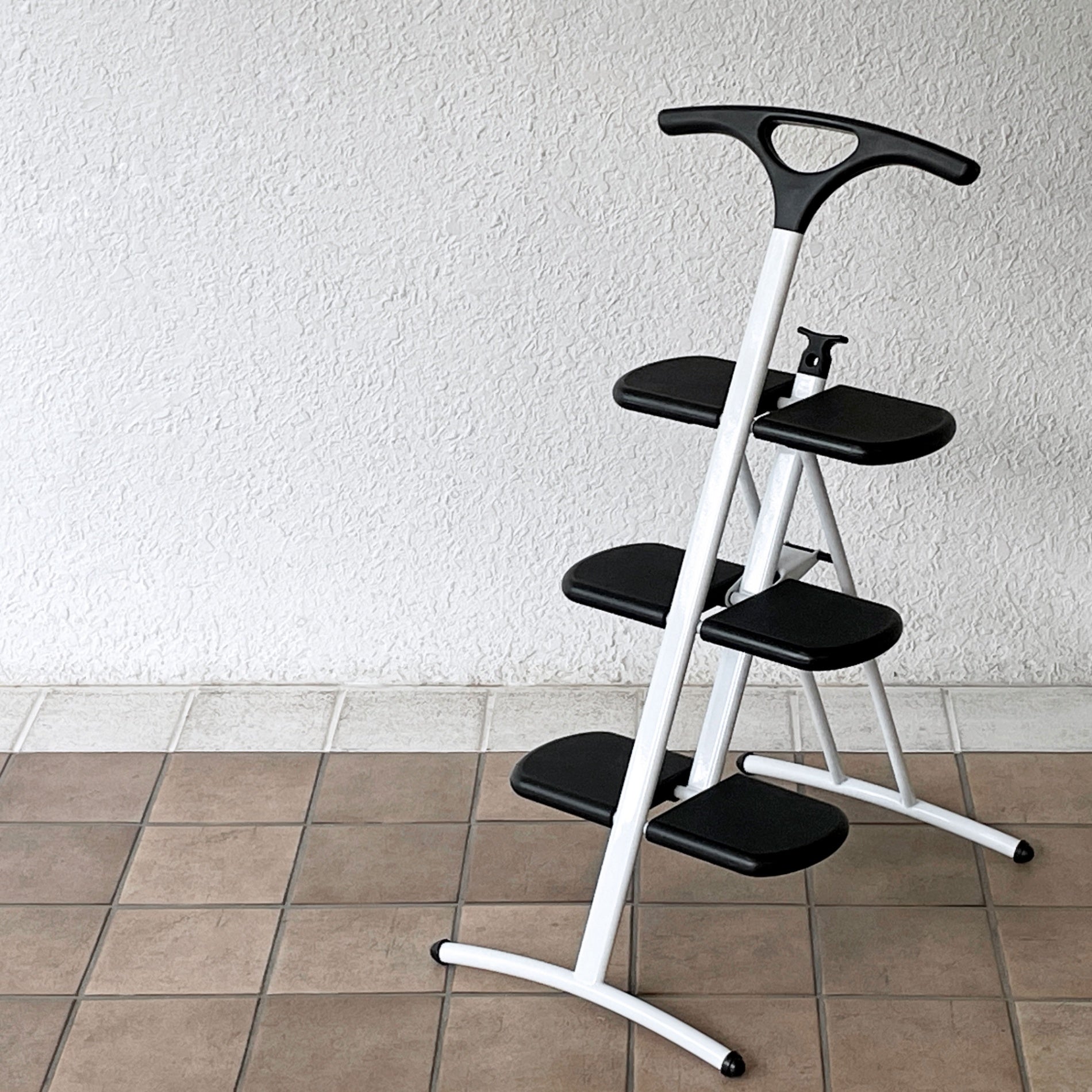 用賀店】カルテル Kartell ティラミス TIRAMISU ステップ 脚立