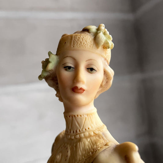 ジョゼッペ・アルマーニ Giuseppe Armani フィギュリン オブジェ イタリア Lady with Umbrella 彫刻 置物 イタリア ♪