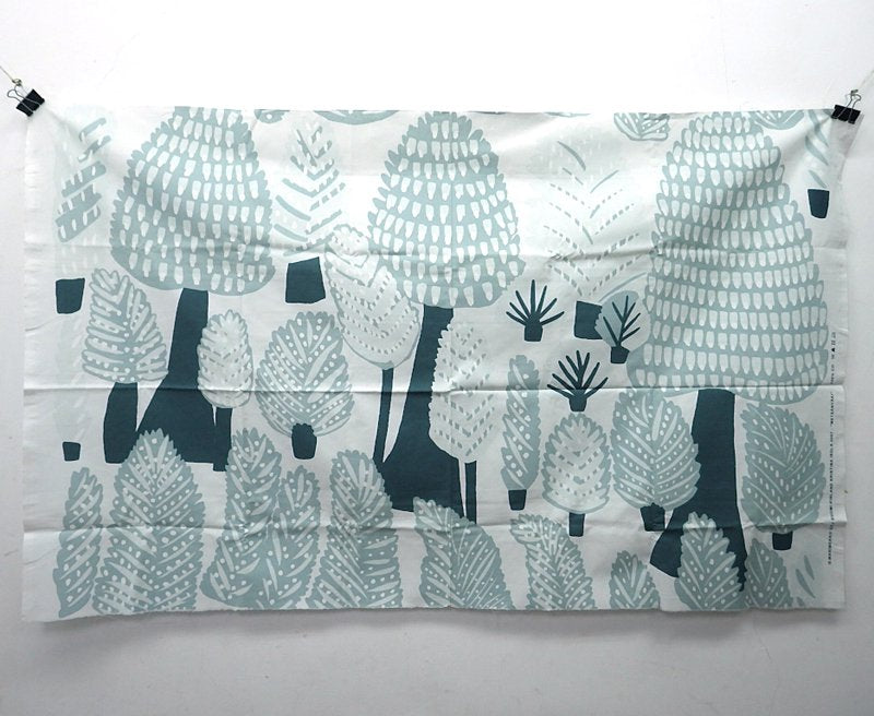 マリメッコ / marimekko 廃番ファブリック METSANVAKI 146x88cm グレー Kristina Isola ●