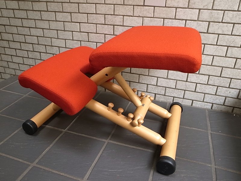 ノルウェー STOKKE/ストッケ バランスマルチ チェア ヴァリエール レッド ■