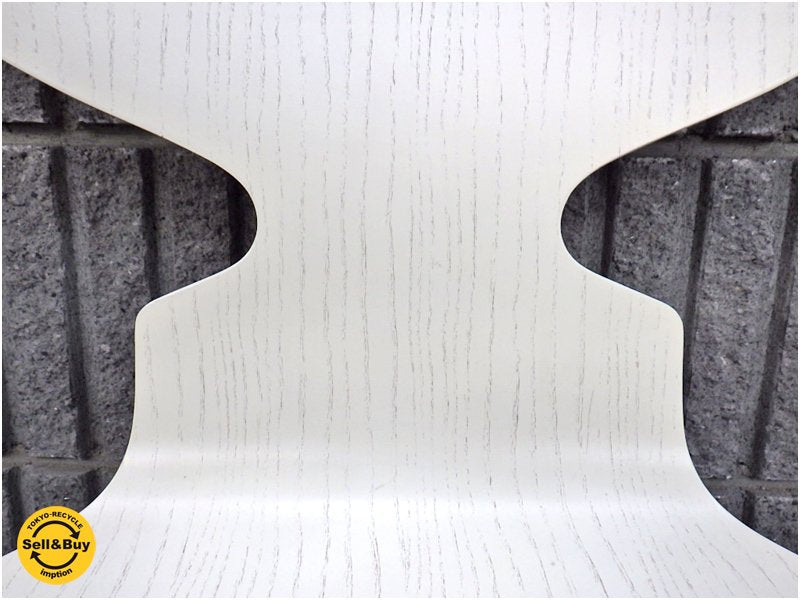 フリッツ・ハンセン / Fritz Hansen アルネ・ヤコブセン / Arne Jacobsen デザイン 『 アントチェア ( ホワイトカラードアッシュ ) The Ant Chair 』 ★