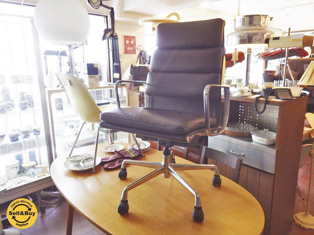 ハーマンミラー Herman Miller イームズ ソフトパッドグループ エグゼクティブチェア ブラウンカラー E ◇