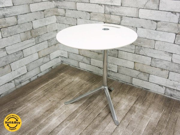 フリッツ・ハンセン / Fritz Hansen デンマーク 美品・定価15万~ 『 LITTLE FRIEND / リトルフレンド サイドテーブル 』 高さ調節機能付き・ホワイト 』 ★