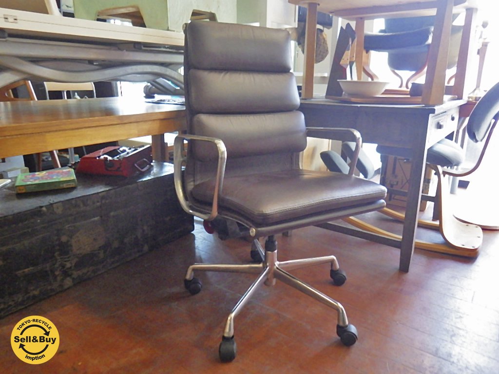 ハーマンミラー Herman Miller イームズ ソフトパッドグループ エグゼクティブチェア ブラウンカラー J ◇