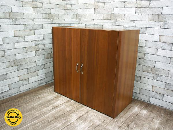 ボーコンセプト BoConcept チェリー材 キャビネット 両開き収納棚 サイドボード 北欧モダン ●