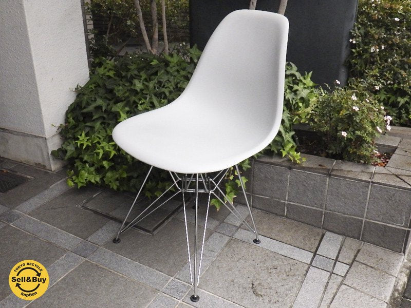 スイス vitra. / ヴィトラ社製 チャールズ&レイ・イームズ 不朽の名作 『 サイドシェルチェア = DSR ( エッフェルベース ) 』 グレー ★