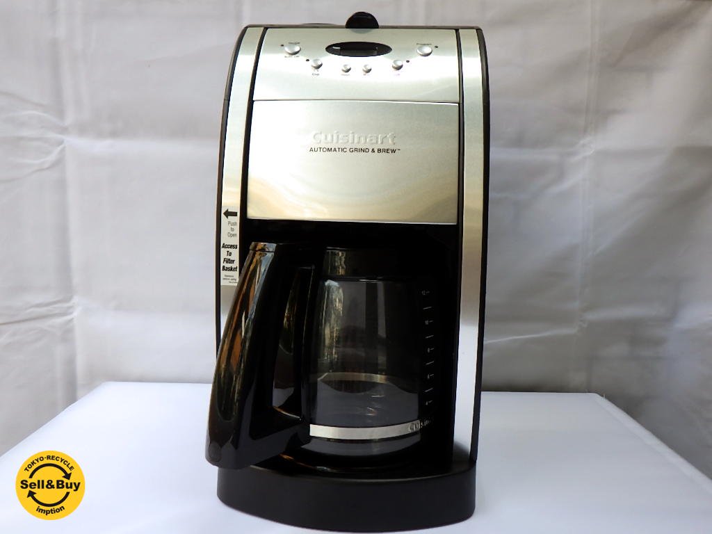 クイジナート Cuisinart オートグラインド ミル&タイマー付 コーヒーメーカー DGB-550BK 12 Cupまで ■