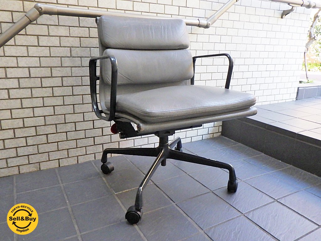 ハーマンミラー Herman Miller イームズ ソフトパッドグループ マネジメントチェア キャスター 本革 ビンテージ 4スターベース イームズ グレー系 ミッドセンチュリー ■