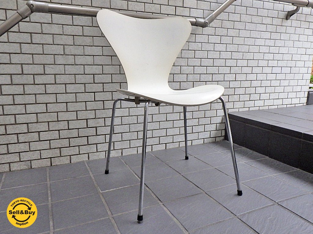 フリッツハンセン Fritz Hansen セブンチェア ホワイト ラッカー仕上げ アルネ・ヤコブセン ■