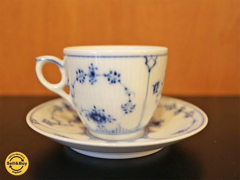 ロイヤルコペンハーゲン ROYAL COPENHAGEN ブルーフルーテッド プレーン ティーカップ&ソーサー B ◎