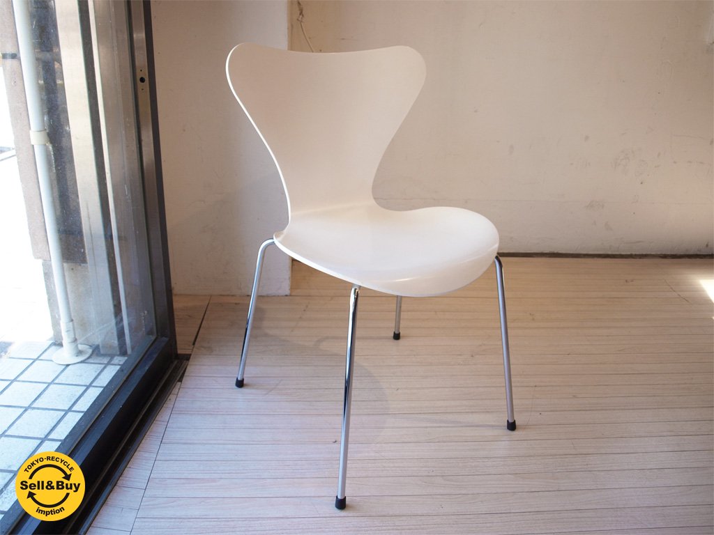 フリッツハンセン Fritz Hansen セブンチェア ホワイト アルネ・ヤコブセン B ★