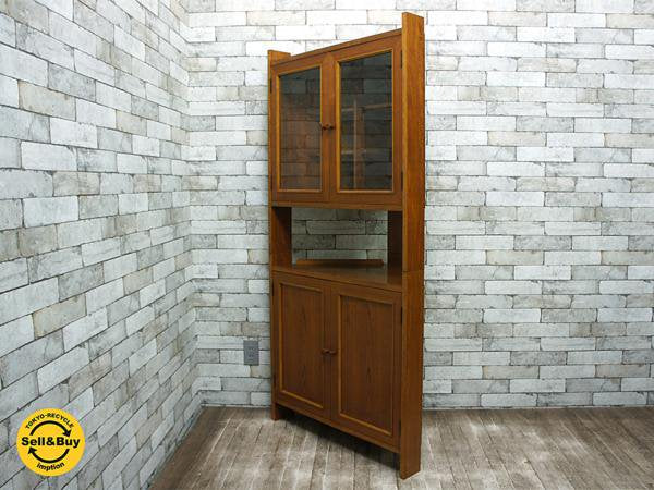 北海道旭川メーベルトーコーのヴィンテージコーナーキャビネット 北海道旭川メーベルトーコーのヴィンテージコーナーキャビネット