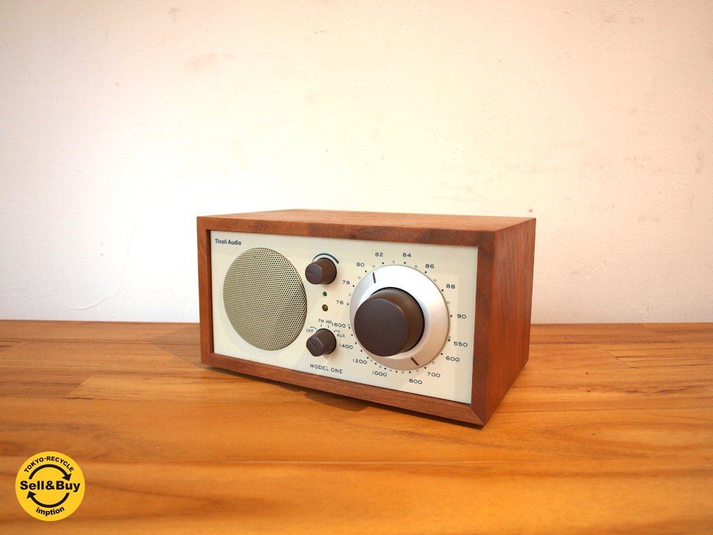 チボリ オーディオ Tivoli Audio モデルワン Model one AM/FM テーブルラジオ クラシックウォールナット ★