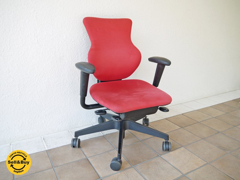 イトーキ ITOKI カシコチェア cassico アーム付き ミドルバック ラズベリーレッド デスクチェア 説明書付き 参考価格:89,100円 ◇