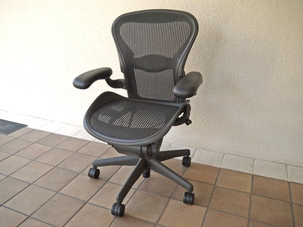 ハーマンミラー HermanMiller アーロンチェア Aeron Chair ランバーサポート フル装備 Aサイズ 定価¥183,600- ( デスクチェア / オフィスチェア )状態良好 ◇