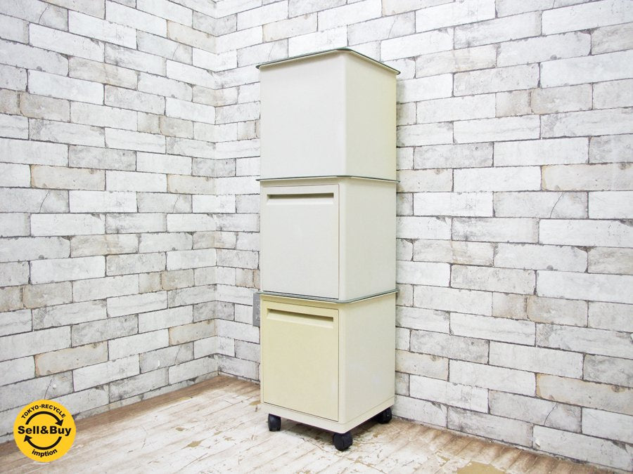 タッパーウェア マルチオーガナイザー 3段 幅35×奥行35×高さ102㎝ ドア