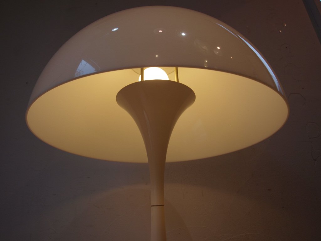 ルイス ポールセン Louis Poulsen パンテラ Panthella テーブル ランプ ヴェルナー パントン デザイン 正規品★