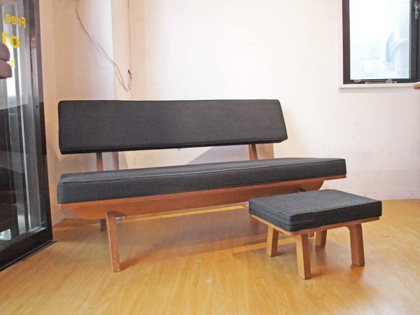 グラフ graf ナラティヴ Narrative 3/6 オットマン Otto シナ材プライウッド スツール ミニ ネイビー ★