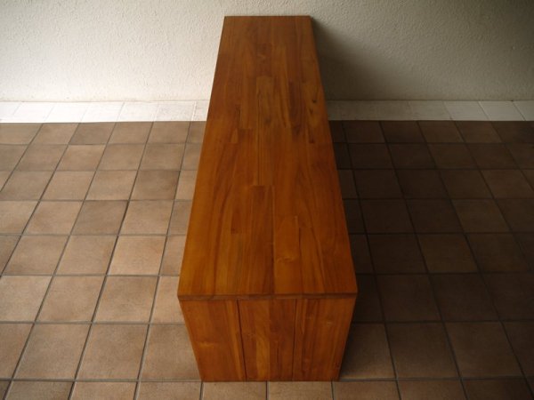 ウニコ unico 現行 ブレス BREATH シリーズ 廃盤モデル AVチェスト W1600 チーク無垢材 シアターボード AVボード テレビキャビネット TVボード 参考価格¥89,640- ◇