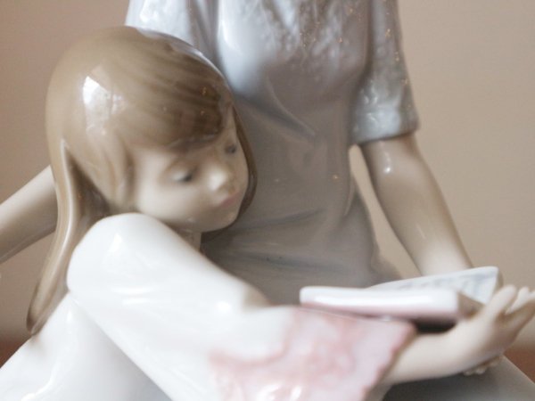 リヤドロ LLADRO 『おやすみ前のご本 』 希少 フィギュリン 陶器 人形 置物 世界限定2000体 ◎