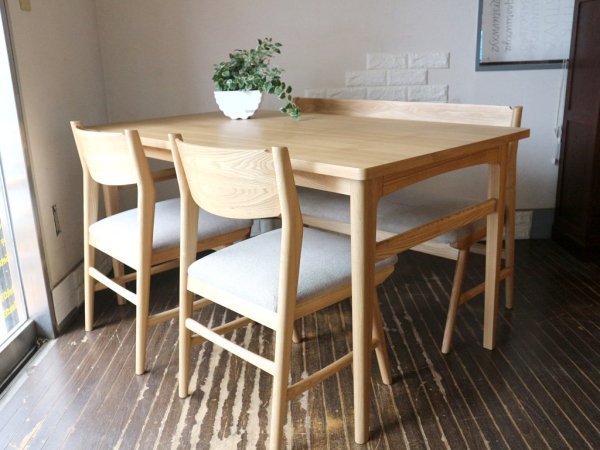 ウニコ unico シグネ SIGNE ダイニングテーブル アッシュ材 W140 ナチュラル 現行 定価¥70,180- ◎