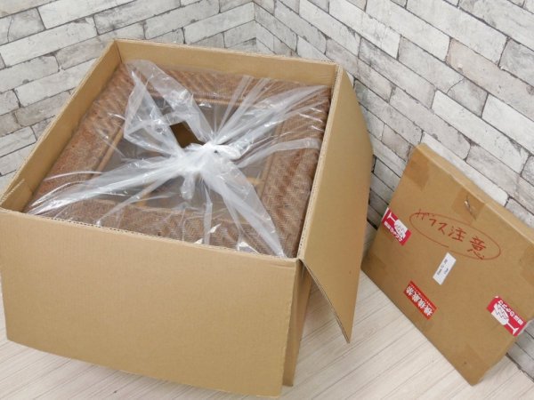 ヤマカワラタンジャパン yamakawa クラシックス TC-260 コーナーテーブル 籐製 ガラスサイドテーブル キャンディブラウン 定価70,000円 未使用品 ●