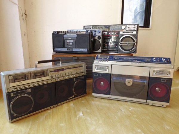 シャープ SHARP デュアルプレイ ディスクステレオシステム DUAL-PLAY DISC STEREO SYSTEM VZ-V2 カセットデッキ&レコードプレーヤー レア ★