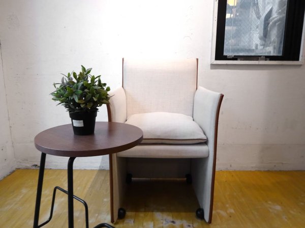 カッシーナ Cassina 401 ブレーク アームチェア 401 BREAK Armchair マリオベリーニ Mario Bellini ラウンジチェア ファブリック ★