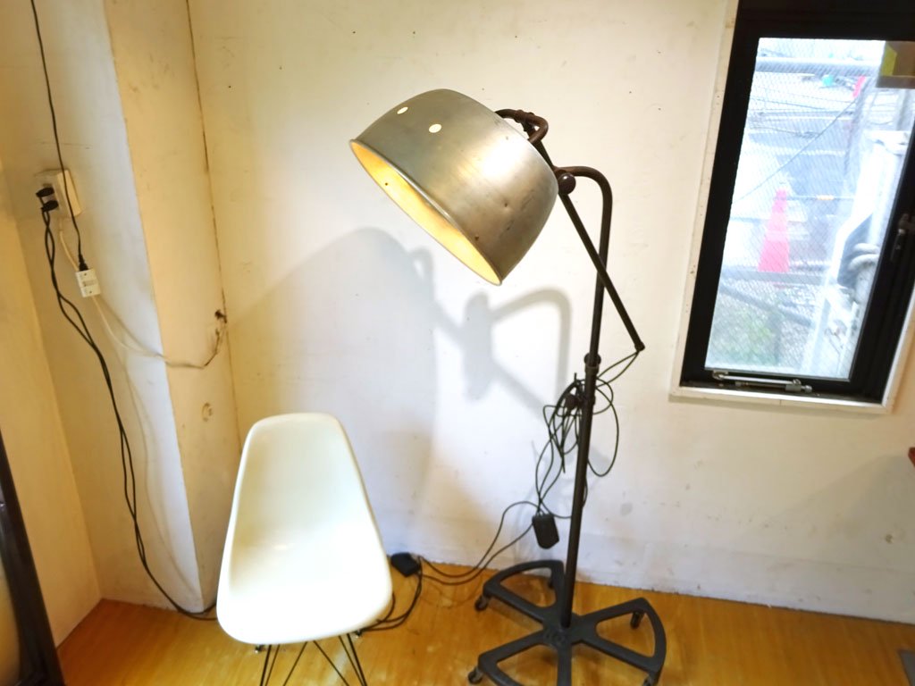 フランス 50's ビンテージ RG ルバロア インダストリアル フロアランプ RG LEVALLOIS Floor Lamp 工業デザイン ★
