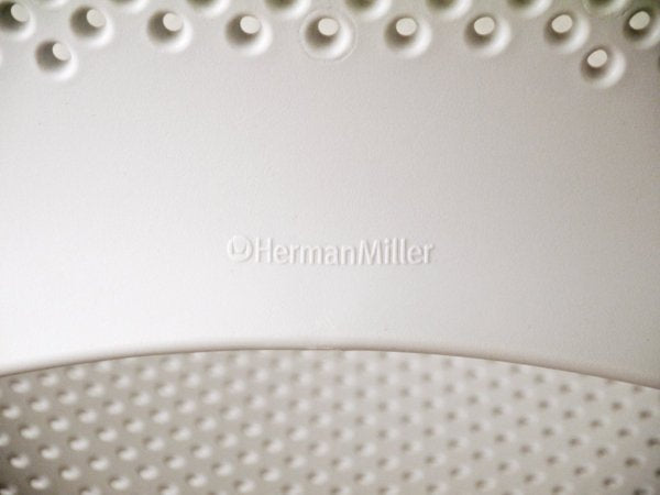 ハーマンミラー Herman miller ケイパーチェア CAPER Chair 成形シート アーム付 メタリックシルバー ジェフ・ウェバー 2脚セット 合計定価¥96,800- A ◇