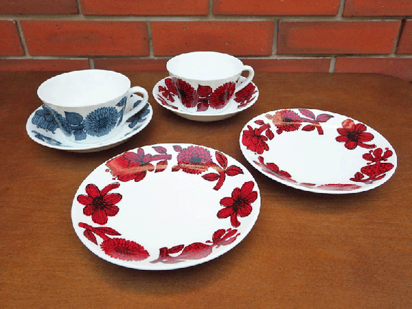 グスタフスベリ Gustavsberg レッドアスター RED ASTER プレート 18cm 復刻版 未使用品 A ●