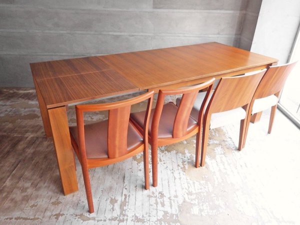 モーダエンカーサ moda en casa アマンド amando 160-220 table extendable 延長式 ダイニングテーブル ウォールナット 定価162,800円 ♪