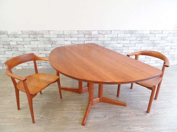 家具蔵 KAGURA アームチェア ヴォーグ? ARMCHAIR VOGUE ? チェリー無垢材 ダイニングチェア 定価約:68,000円~90,000円 ●