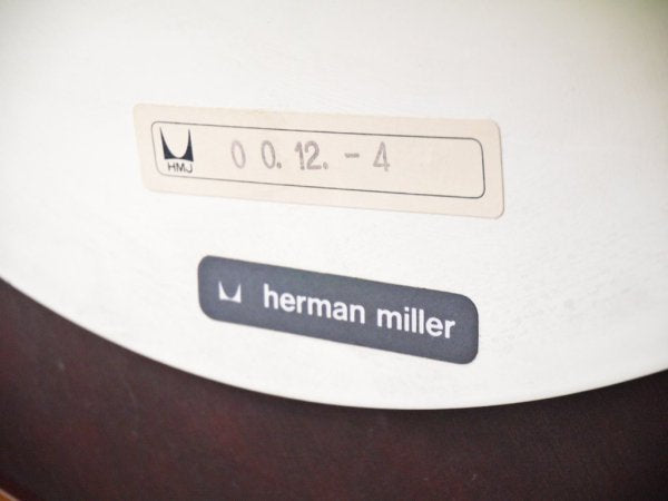 ハーマンミラー Herman Miller ネルソン ペデスタル エンドテーブル NELSON PEDESTAL SIDE TABLE ホワイト ジョージ・ネルソン 定価¥119,900- ◇