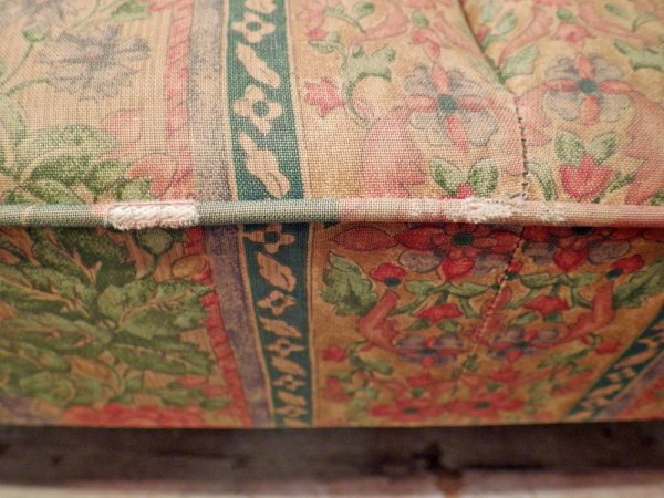 三越家具 ブルージュ Brugge 2人掛け ナラ材無垢材 ソファ 英国カントリースタイル クラシカルデザイン ♪