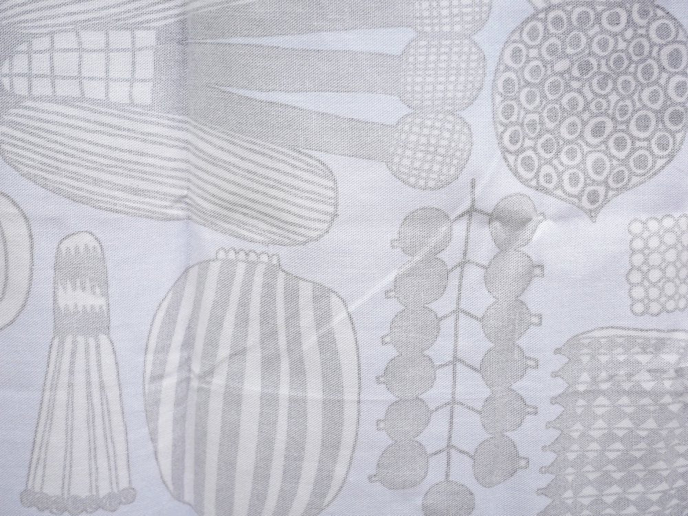 マリメッコ marimekko プータルフリン パルハート PUUTARHURIN PARHAAT ライトブルー ファブリック キャンバス生地 マイヤ ロウエカリ 100×150cm 北欧雑貨 ●