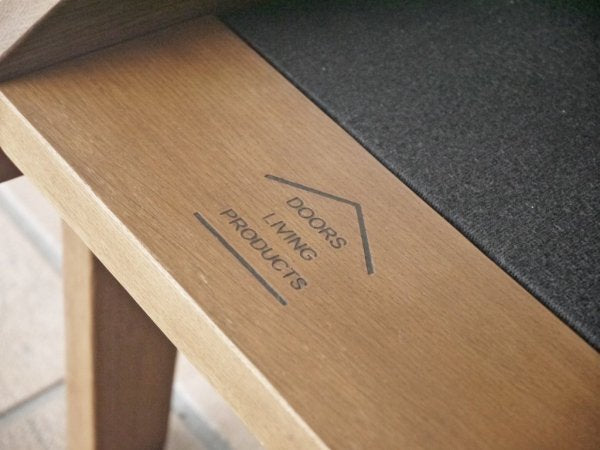 アーバンリサーチ ドアーズ DOORS LIVING PRODUCTS ボシー Bothy キャンバス ソファ 2P オーク無垢材 カーキ 定価\86,900- ◇