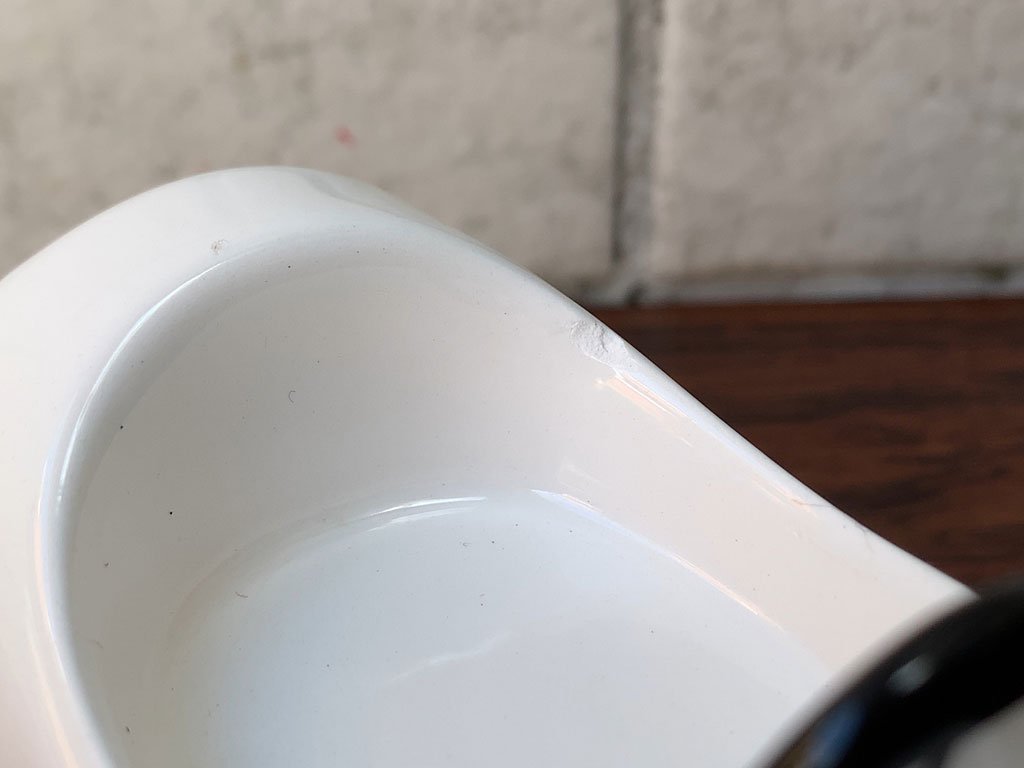 USビンテージ US Vintage ソルト&ペッパー 牛乳瓶モチーフ 車 オブジェ 置物 陶器製 ■