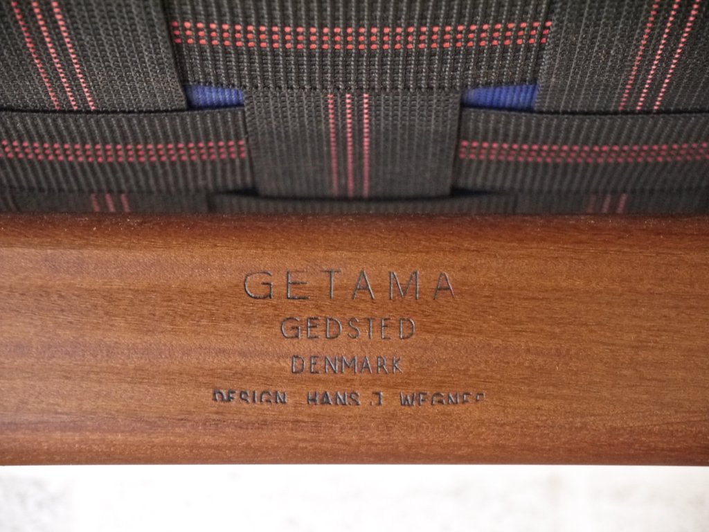 ゲタマ GETAMA GE260 ビンテージ イージーチェア ハンス・J・ウェグナー Hans.J.Wegner ウォールナット無垢材 ネイビーファブリック 北欧 デンマーク ◇