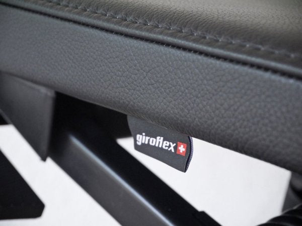 ジロフレックス giroflex ワークチェア 33-3277 デスクチェア タスクチェア アームレス ミドルバック レザーシート ブラック グッドデザイン賞 A ◇