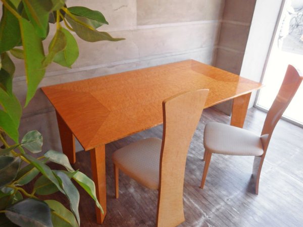 IDC大塚家具 OTSUKA スプレンダー SPLENDOR バーズアイメープル ダイニングテーブル W160cm モダンデザイン ♪