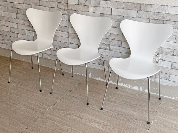 フリッツハンセン Fritz Hansen セブンチェア ホワイトラッカー アルネ・ヤコブセン デンマーク 北欧家具 2007年製 C ●