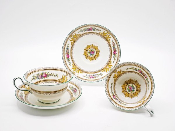 ウェッジウッド WEDGWOOD コロンビア COLUMBIA エナメル ENAMELLED カップ&ソーサー C/S 白磁 ボーンチャイナ BONE CHINA 英国食器 B ●