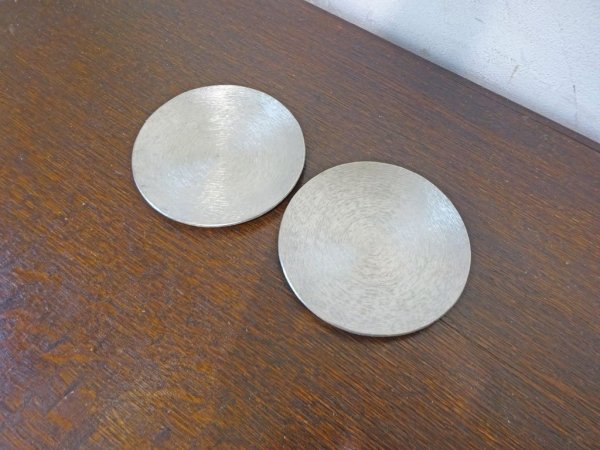 金属工芸作家 青木 聖氏 錫製 豆皿 杉目楊枝 ピュータープレート 小皿 在名 A 164.2g 未使用保管品 ★